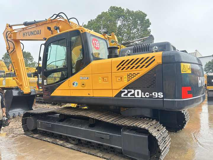 Second-hand second hand used hyundai 220 lc 9s 220lc used machine excavator - Excavadora de cadenas: foto 3 Second-hand second hand used hyundai 220 lc 9s 220lc used machine excavator - Excavadora de cadenas: foto 3