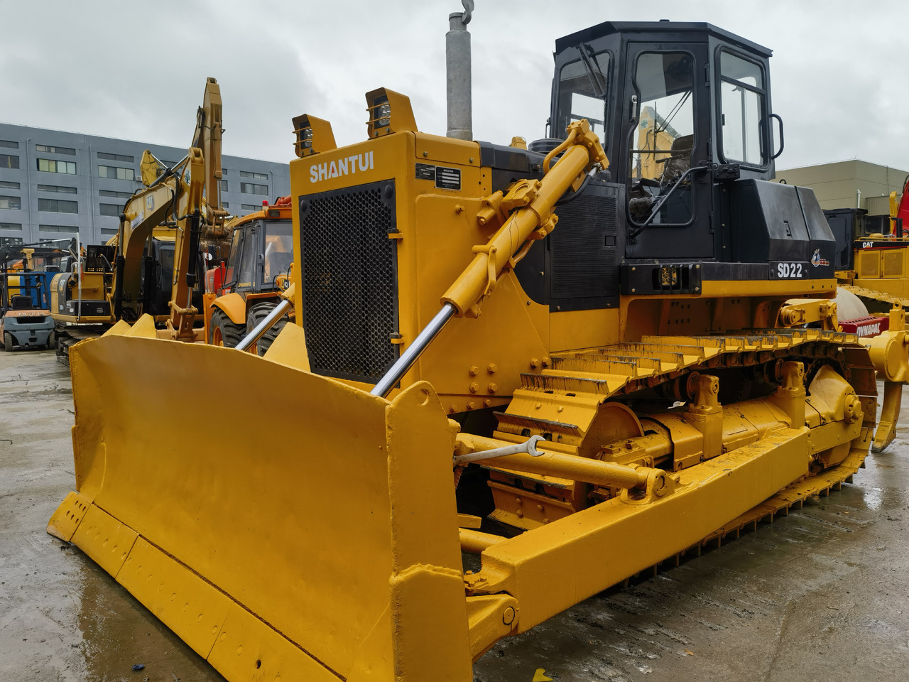 Shantui SD22 bulldozer - Bulldozer: foto 1 Shantui SD22 bulldozer - Bulldozer: foto 1