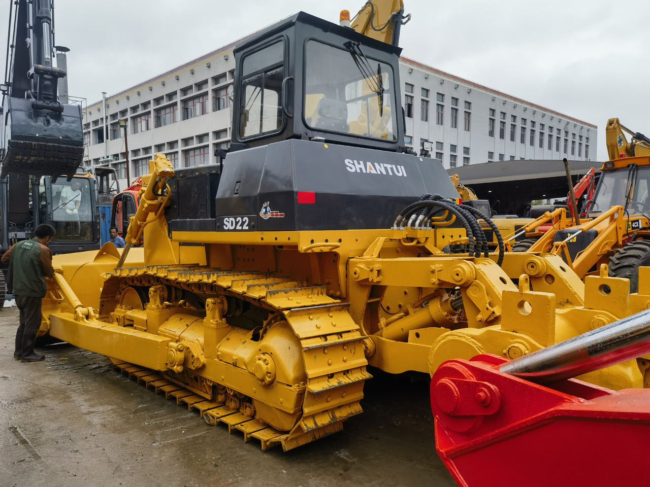 Shantui SD22 bulldozer - Bulldozer: foto 1 Shantui SD22 bulldozer - Bulldozer: foto 1