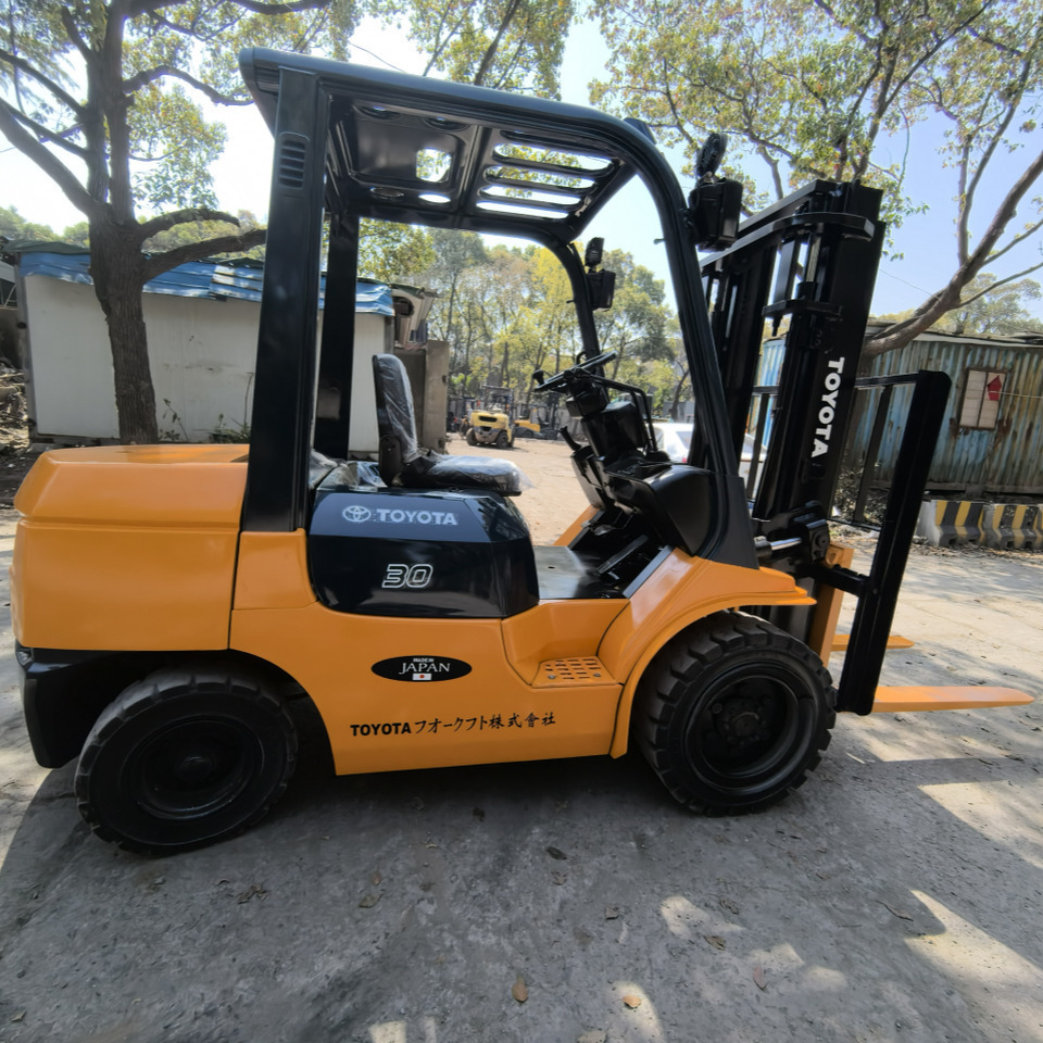 Toyota FD30 Forklift - Carretilla elevadora diésel: foto 2 Toyota FD30 Forklift - Carretilla elevadora diésel: foto 2