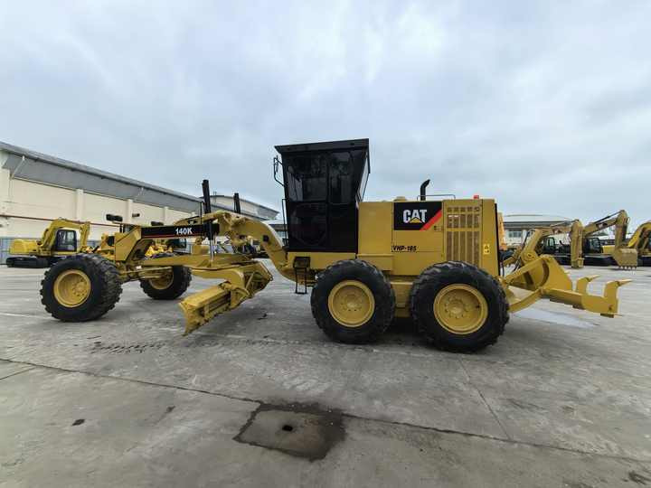 Used CAT Grader motor grader 140K for sale motor grader CAT 140h for sale - Grader: foto 2 Used CAT Grader motor grader 140K for sale motor grader CAT 140h for sale - Grader: foto 2