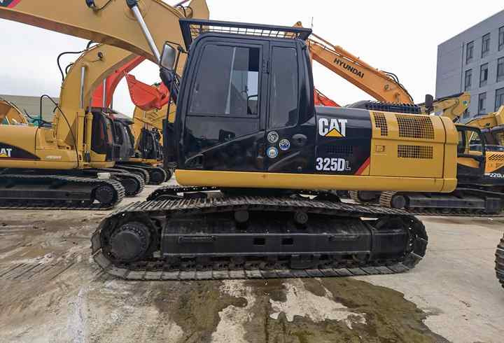 Used Excavator cat 325dl Japanese used excavator cat 325dl with High Quality in Stock for Engineering - Excavadora de cadenas: foto 4 Used Excavator cat 325dl Japanese used excavator cat 325dl with High Quality in Stock for Engineering - Excavadora de cadenas: foto 4