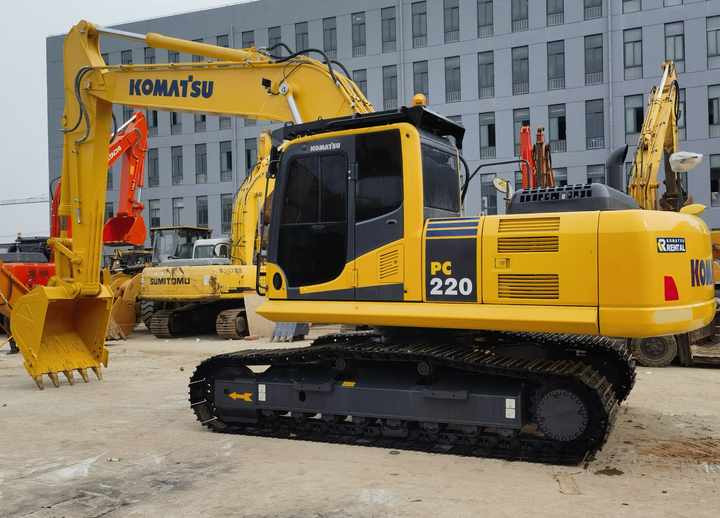 Used Komatsu PC 220-8 Excavator Second-hand Construction Digger Machine Komatsu Excavator used excavator price - Excavadora de cadenas: foto 4 Used Komatsu PC 220-8 Excavator Second-hand Construction Digger Machine Komatsu Excavator used excavator price - Excavadora de cadenas: foto 4