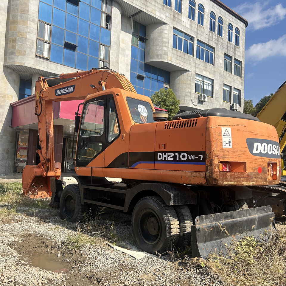 Doosan Doosan dh210w-7 wheel excavator - Excavadora de ruedas: foto 5 Doosan Doosan dh210w-7 wheel excavator - Excavadora de ruedas: foto 5