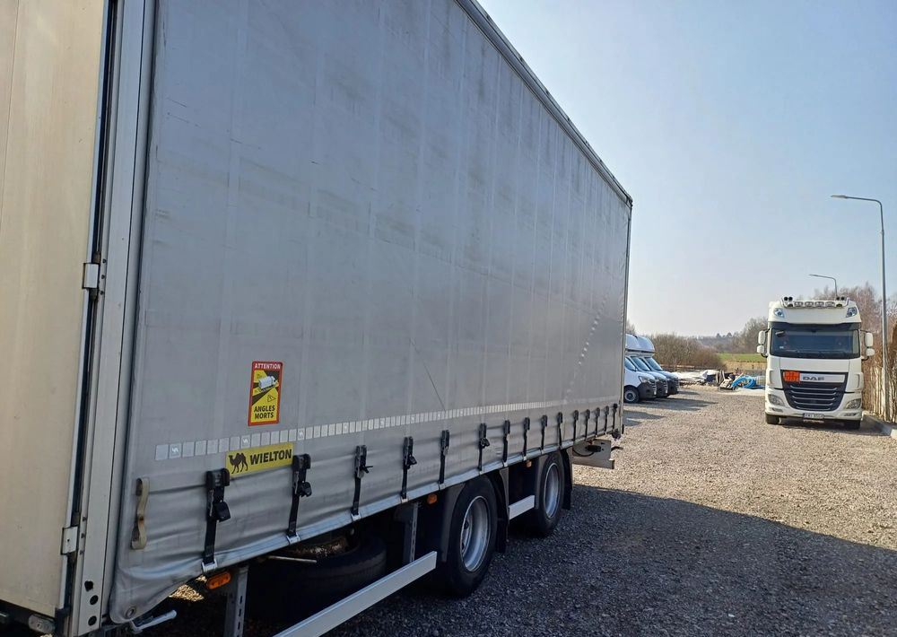 DAF XF 480 SUPER SPACE CAB / ZESTAW TANDEM PRZEJAZDOWY 120m3 - Camión lona: foto 3 DAF XF 480 SUPER SPACE CAB / ZESTAW TANDEM PRZEJAZDOWY 120m3 - Camión lona: foto 3