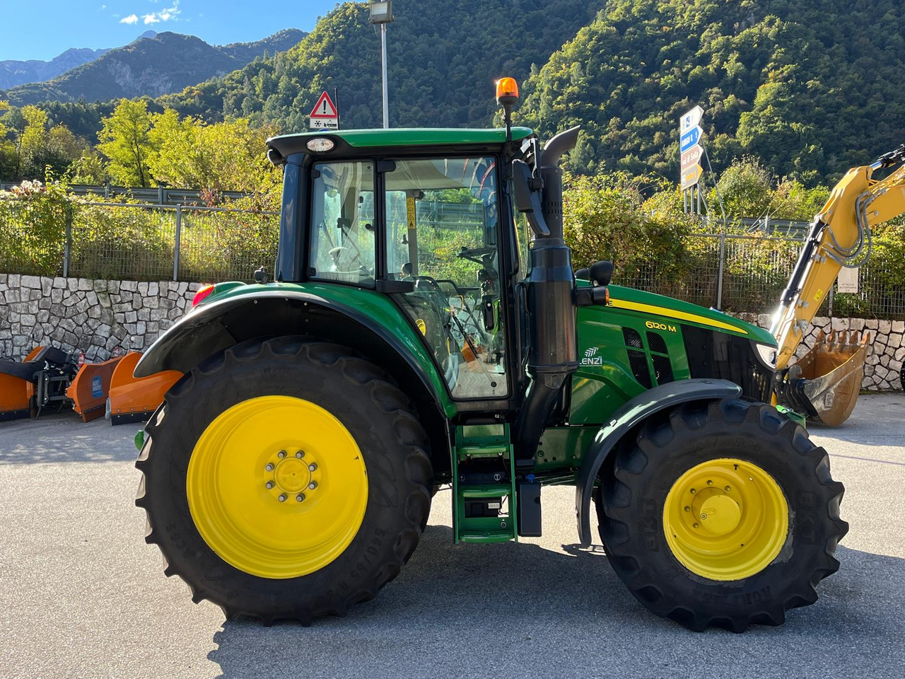 JOHN DEERE 6120 M - Tractor: foto 5 JOHN DEERE 6120 M - Tractor: foto 5
