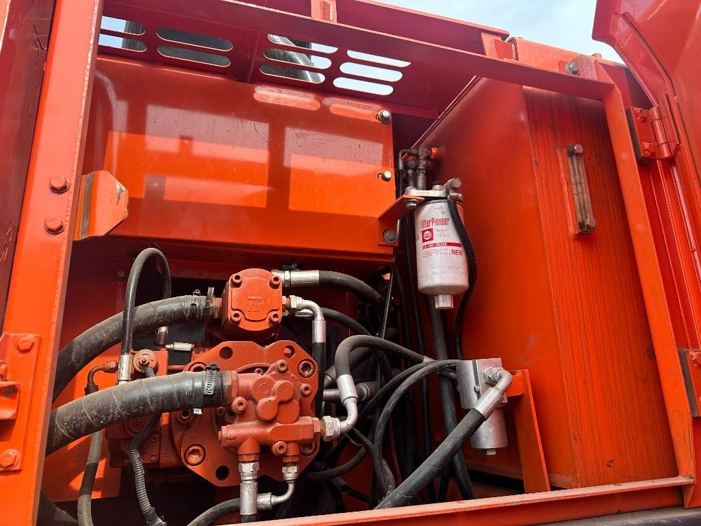 Excavadora de ruedas Doosan DH 150 W-7: foto 7