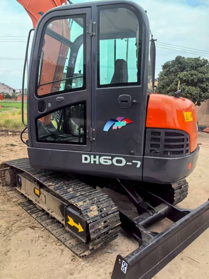 Doosan DH 60 - Miniexcavadora: foto 4 Doosan DH 60 - Miniexcavadora: foto 4
