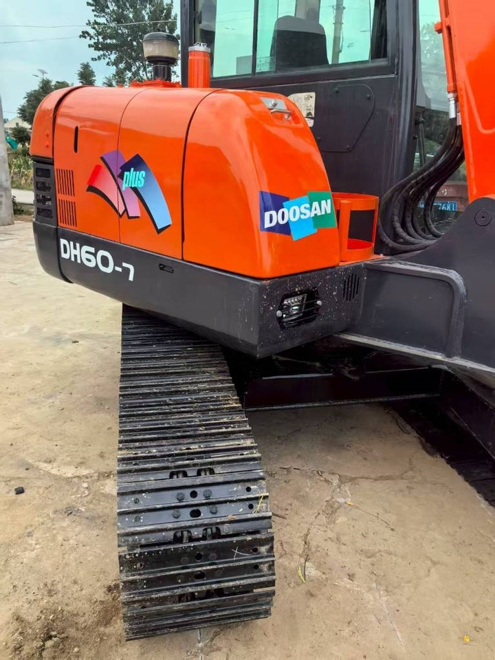Doosan DH 60 - Miniexcavadora: foto 2 Doosan DH 60 - Miniexcavadora: foto 2