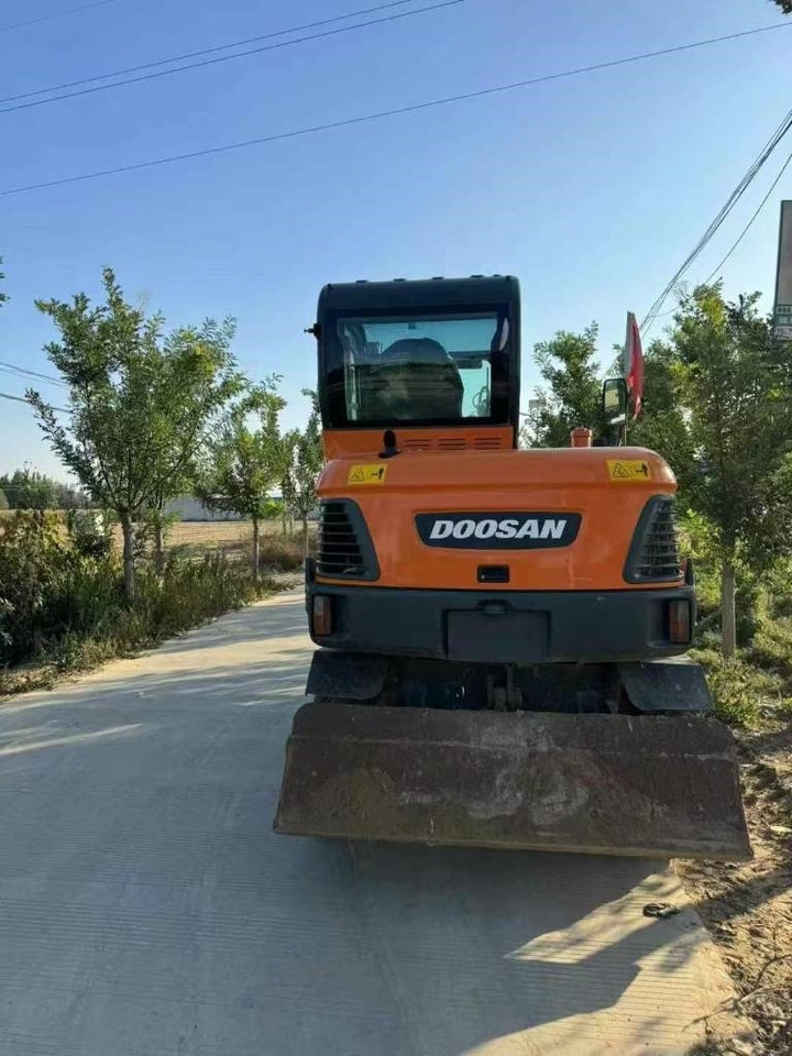 Doosan DX 60 - Excavadora de cadenas: foto 2 Doosan DX 60 - Excavadora de cadenas: foto 2