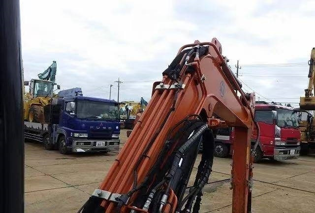 Hitachi 30 - Excavadora de cadenas: foto 2 Hitachi 30 - Excavadora de cadenas: foto 2