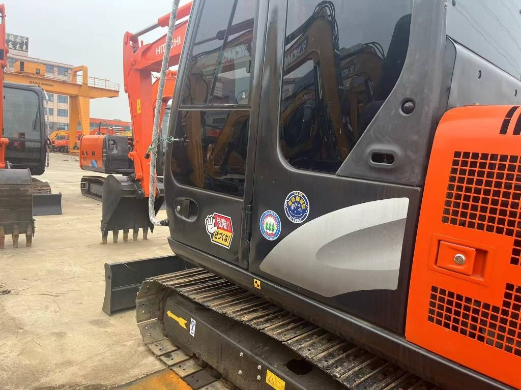 Hitachi ZX 60 - Miniexcavadora: foto 1 Hitachi ZX 60 - Miniexcavadora: foto 1