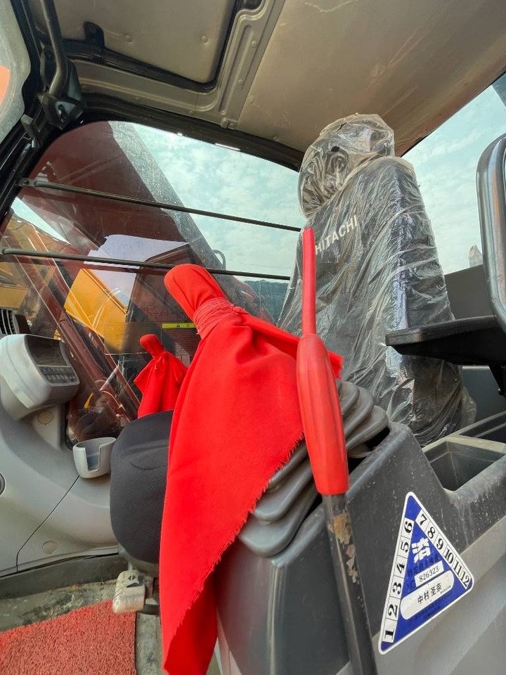 Hitachi Zaxis 200 LC - Excavadora de cadenas: foto 5 Hitachi Zaxis 200 LC - Excavadora de cadenas: foto 5