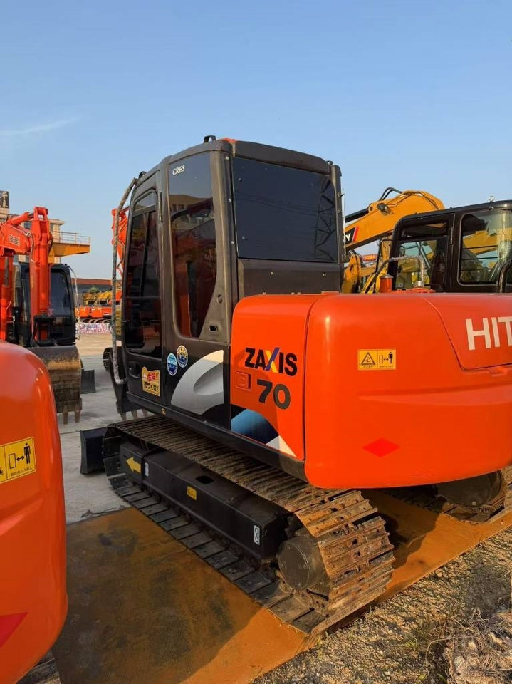 Hitachi Zaxis 70 - Excavadora de cadenas: foto 1 Hitachi Zaxis 70 - Excavadora de cadenas: foto 1