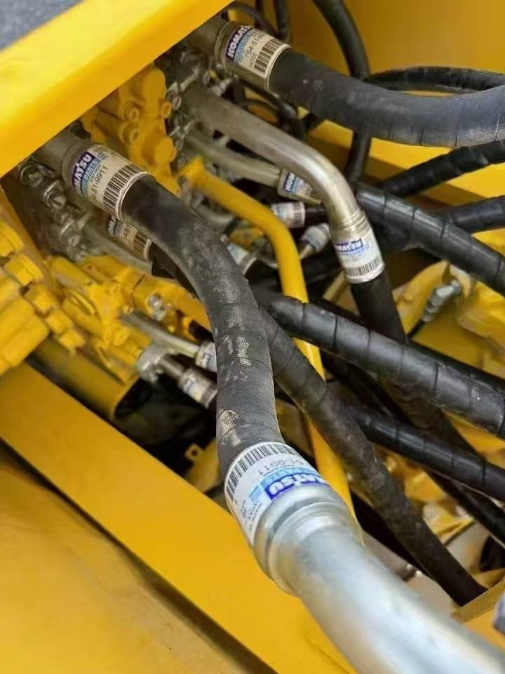 Komatsu PC 220-8 - Excavadora de cadenas: foto 5 Komatsu PC 220-8 - Excavadora de cadenas: foto 5