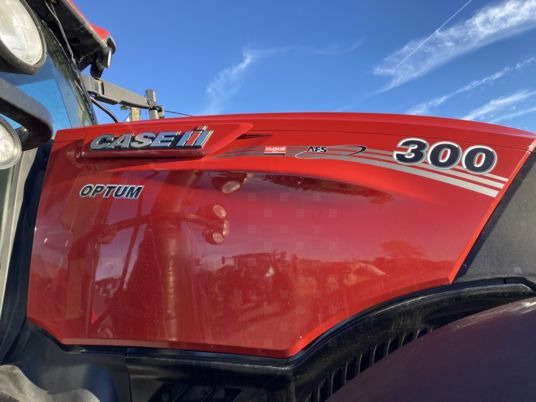 Case IH OPTUM 300 CVX - Tractor: foto 3 Case IH OPTUM 300 CVX - Tractor: foto 3