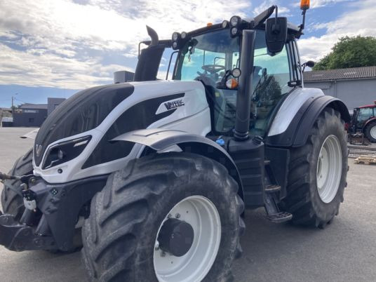 Valtra T214 DIRECT - Tractor: foto 1 Valtra T214 DIRECT - Tractor: foto 1