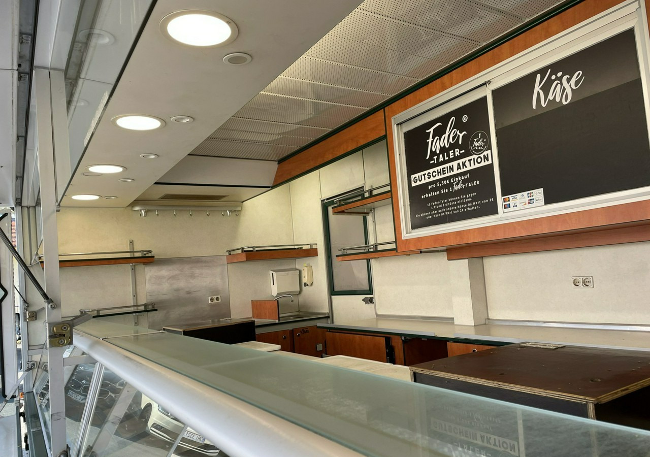 Fiat Ducato Autosklep mięso Gastronomiczny Food Truck Foodtruck sklep bar Borco - Camión tienda, Furgoneta: foto 3 Fiat Ducato Autosklep mięso Gastronomiczny Food Truck Foodtruck sklep bar Borco - Camión tienda, Furgoneta: foto 3