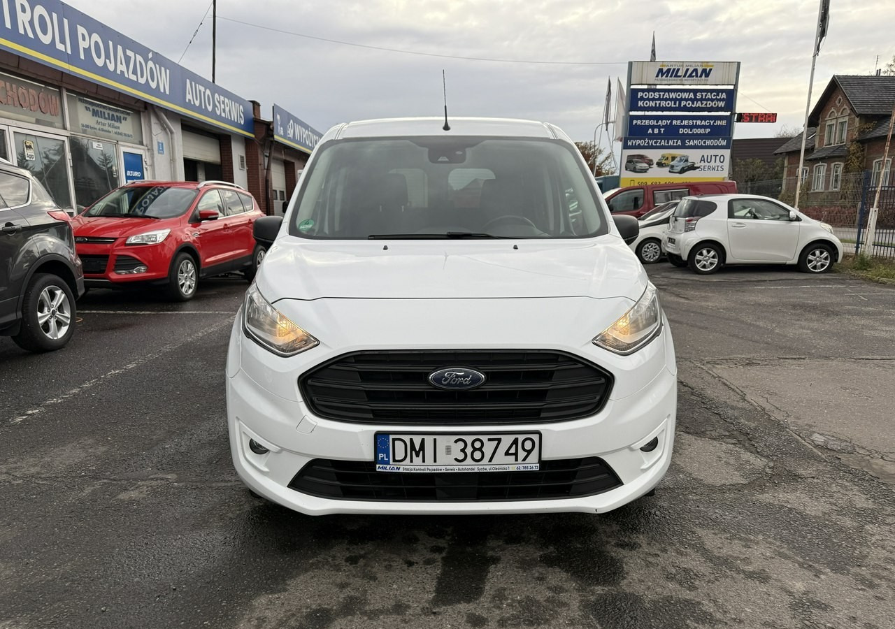 Coche familiar Ford Tourneo Connect II Connect dla niepełnosprawnych Rampa Inwalida PFRON Model 2021: foto 13 Coche familiar Ford Tourneo Connect II Connect dla niepełnosprawnych Rampa Inwalida PFRON Model 2021: foto 13