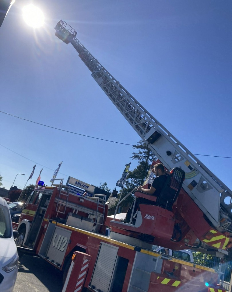 Camión de bomberos MAN L 2000 MAN 15,280 Straż pożarna drabina Strażacka zwyżka 32m Metz Model 20: foto 16 Camión de bomberos MAN L 2000 MAN 15,280 Straż pożarna drabina Strażacka zwyżka 32m Metz Model 20: foto 16