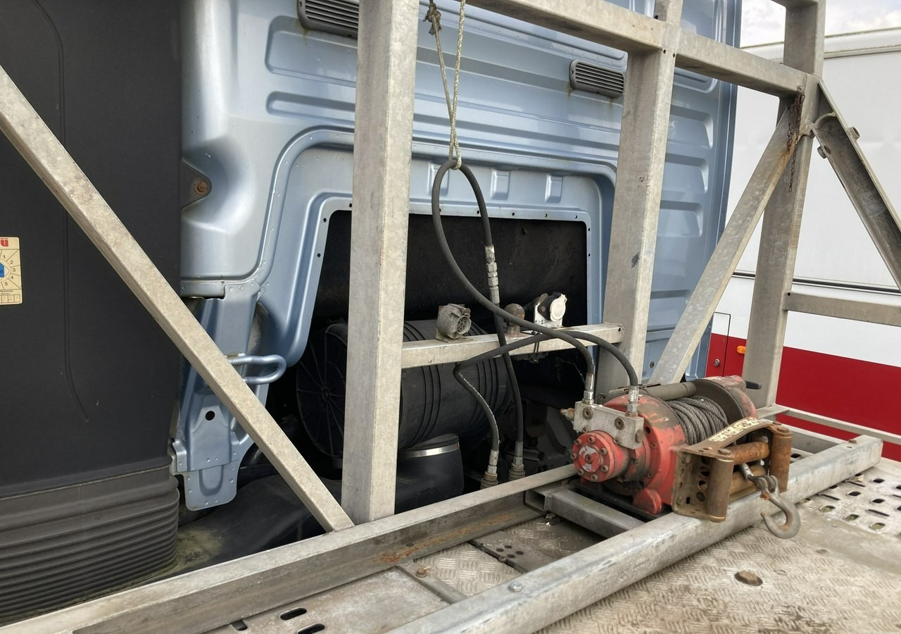 MAN TGL 8.210 Pomoc drogowa Autolaweta x 2 MAN TGL 8.210 Pomoc drogowa Autolaweta na 2 Auta 2005 - Grua de remolque autos: foto 5 MAN TGL 8.210 Pomoc drogowa Autolaweta x 2 MAN TGL 8.210 Pomoc drogowa Autolaweta na 2 Auta 2005 - Grua de remolque autos: foto 5