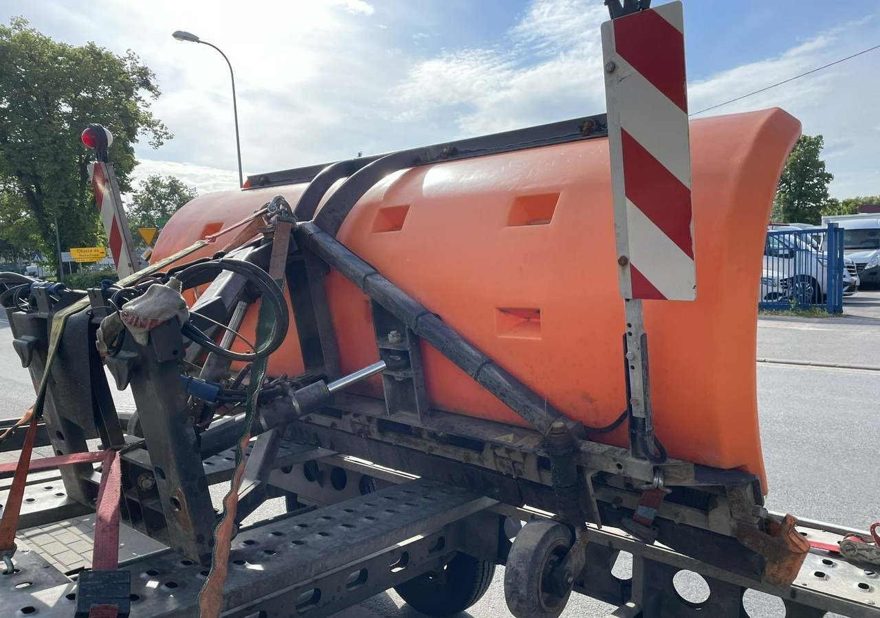 Mercedes-Benz Inny Mercedes-Benz Mercedes Vario 815 Wywrotka 4X4 posypywarka pług 2004 - Máquina quitanieve: foto 4 Mercedes-Benz Inny Mercedes-Benz Mercedes Vario 815 Wywrotka 4X4 posypywarka pług 2004 - Máquina quitanieve: foto 4