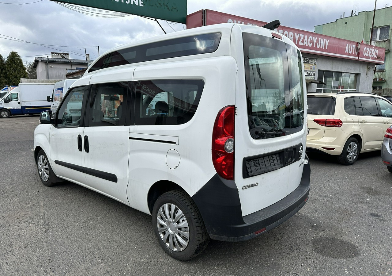 Opel Combo III 2.0CDTI Maxi Panorama Klima Kamera Webasto 2016 - Coche: foto 4 Opel Combo III 2.0CDTI Maxi Panorama Klima Kamera Webasto 2016 - Coche: foto 4