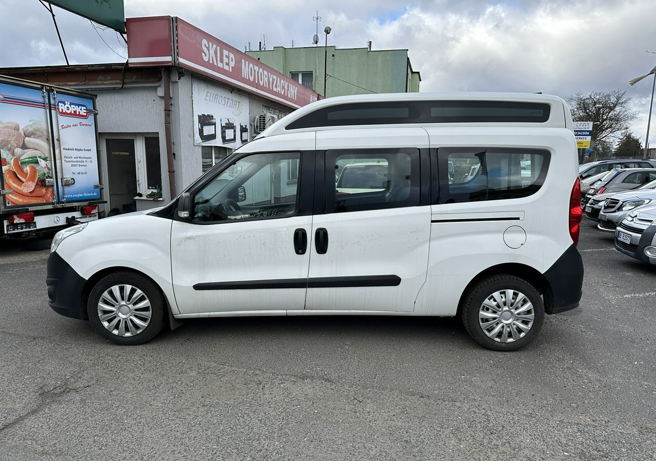 Opel Combo III 2.0CDTI Maxi Panorama Klima Kamera Webasto 2016 - Coche: foto 5 Opel Combo III 2.0CDTI Maxi Panorama Klima Kamera Webasto 2016 - Coche: foto 5
