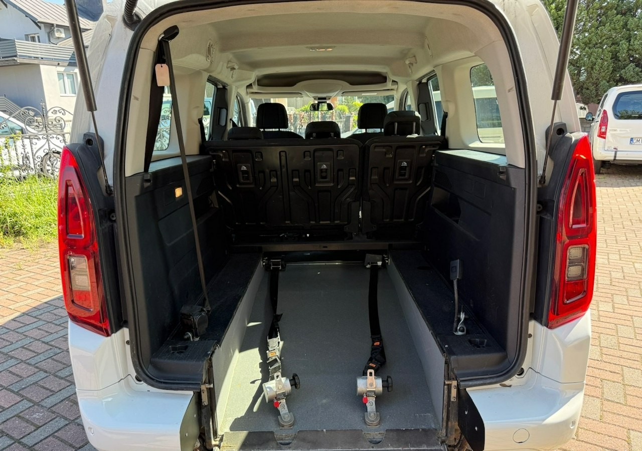 Opel Combo IV Combo Life Combo Life Maxi Niepełnosprawnych inwalida rampa PFRON Model - Coche: foto 2 Opel Combo IV Combo Life Combo Life Maxi Niepełnosprawnych inwalida rampa PFRON Model - Coche: foto 2