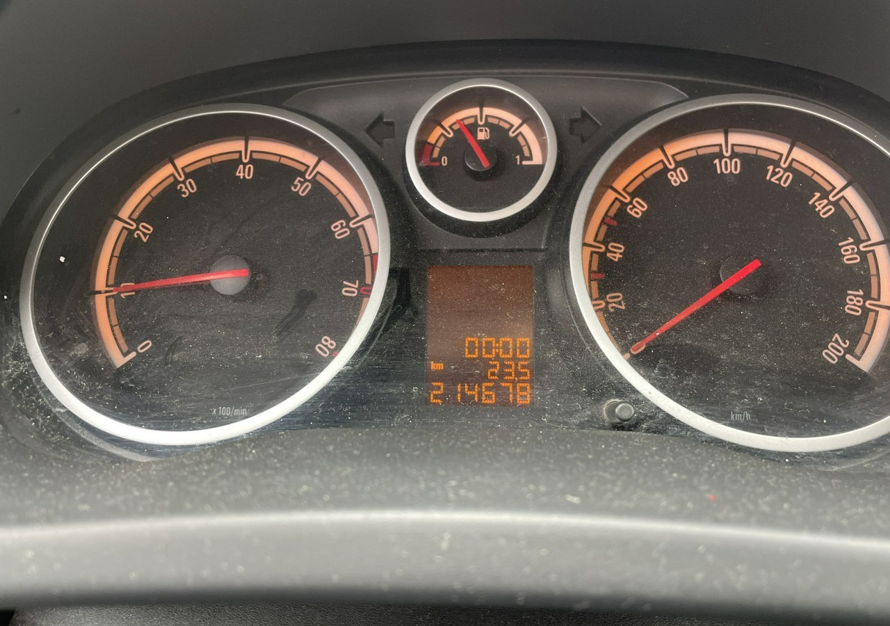 Hatchback Opel Corsa D Opel Corsa 1,2-16V 80KM Klima 2008: foto 7