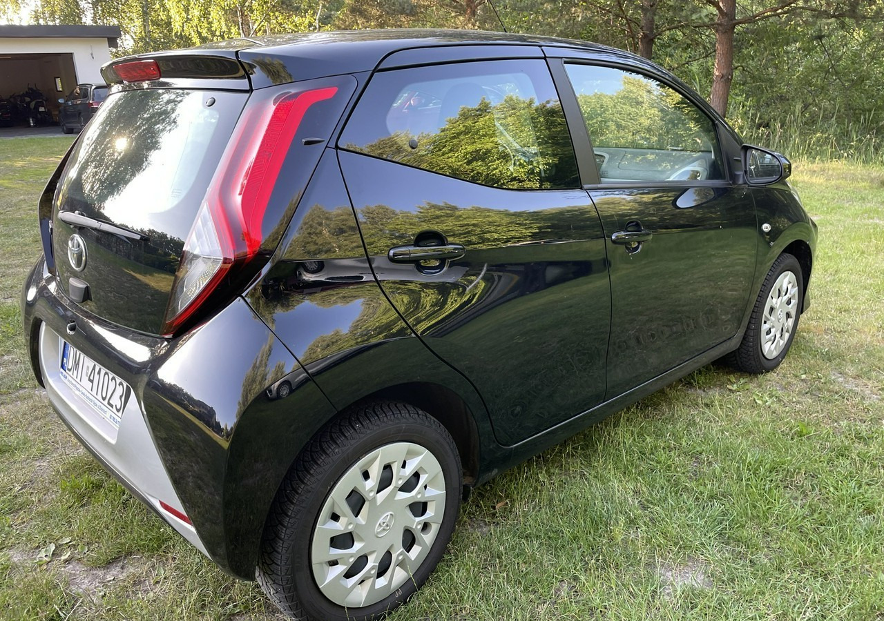 Toyota Aygo II Toyota Aygo 1.0-16V Klima Salon PL 24651km Model 2021 - Hatchback: foto 5 Toyota Aygo II Toyota Aygo 1.0-16V Klima Salon PL 24651km Model 2021 - Hatchback: foto 5