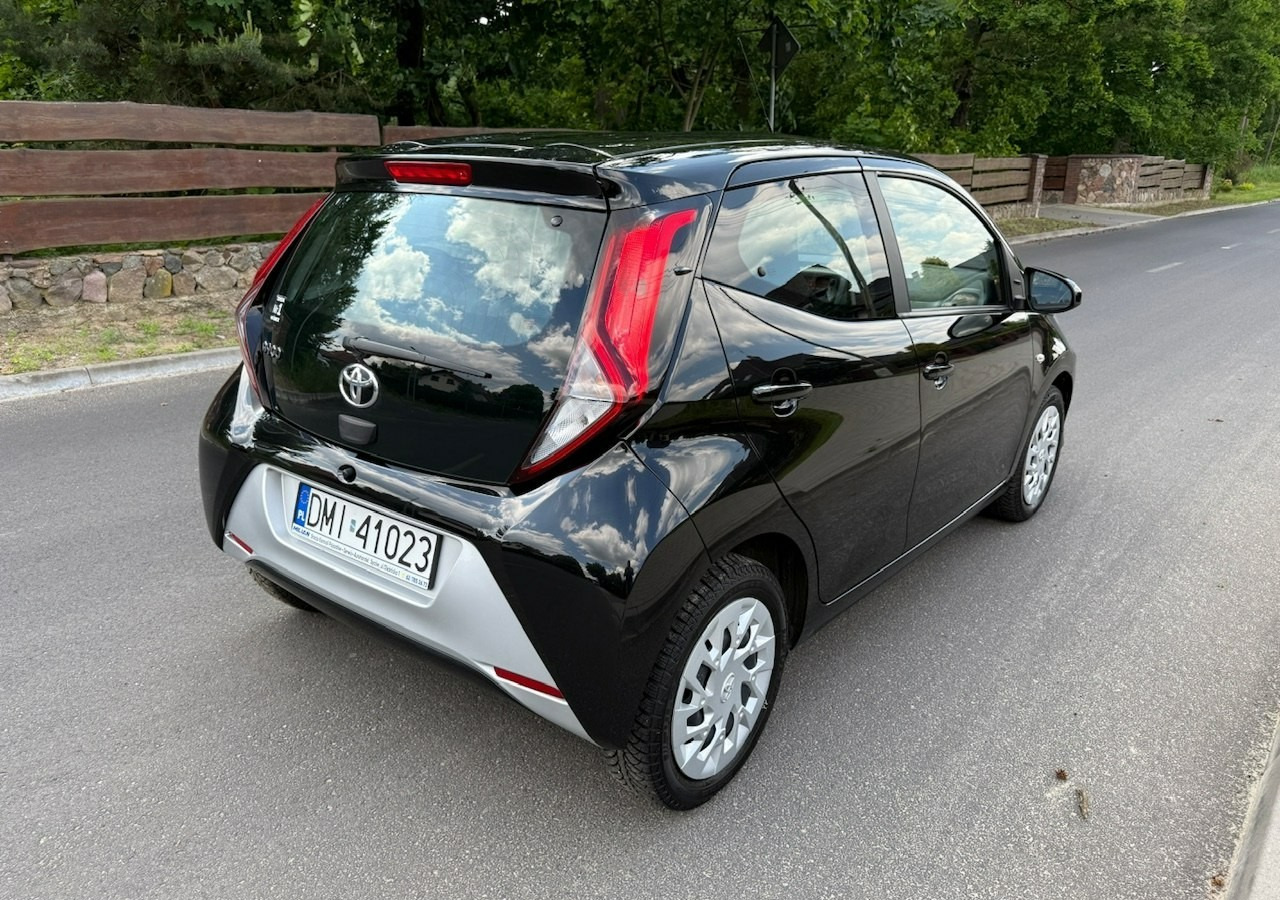 Toyota Aygo II Toyota Aygo 1.0-16V Klima Salon PL 24651km Model 2021 - Hatchback: foto 4 Toyota Aygo II Toyota Aygo 1.0-16V Klima Salon PL 24651km Model 2021 - Hatchback: foto 4