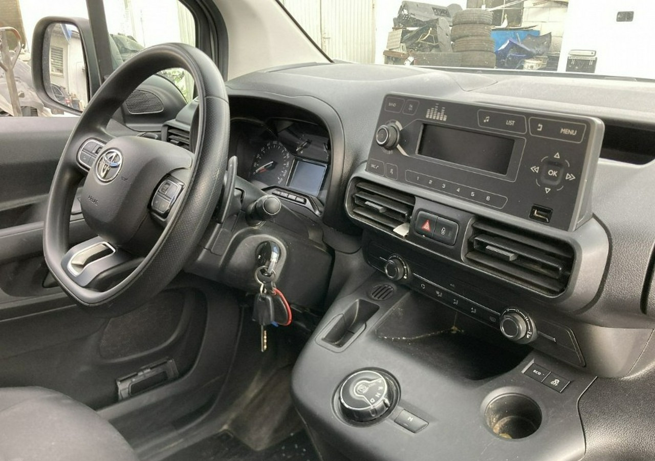 Toyota Inny Toyota - Furgón: foto 3 Toyota Inny Toyota - Furgón: foto 3