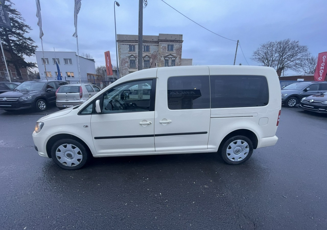 Volkswagen Caddy III Caddy 1.6 TDI dla Niepełnosprawnych inwalida rampa 2015 - Coche: foto 5 Volkswagen Caddy III Caddy 1.6 TDI dla Niepełnosprawnych inwalida rampa 2015 - Coche: foto 5