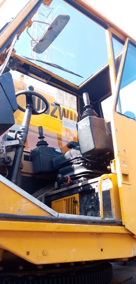 LIEBHERR LTM 1030 - Maquinaria de construcción: foto 4 LIEBHERR LTM 1030 - Maquinaria de construcción: foto 4