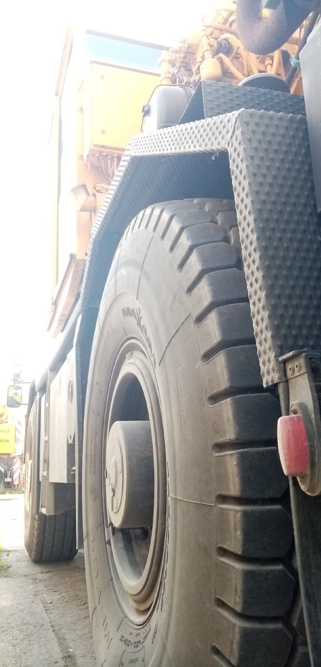 LIEBHERR LTM 1030 - Maquinaria de construcción: foto 3 LIEBHERR LTM 1030 - Maquinaria de construcción: foto 3