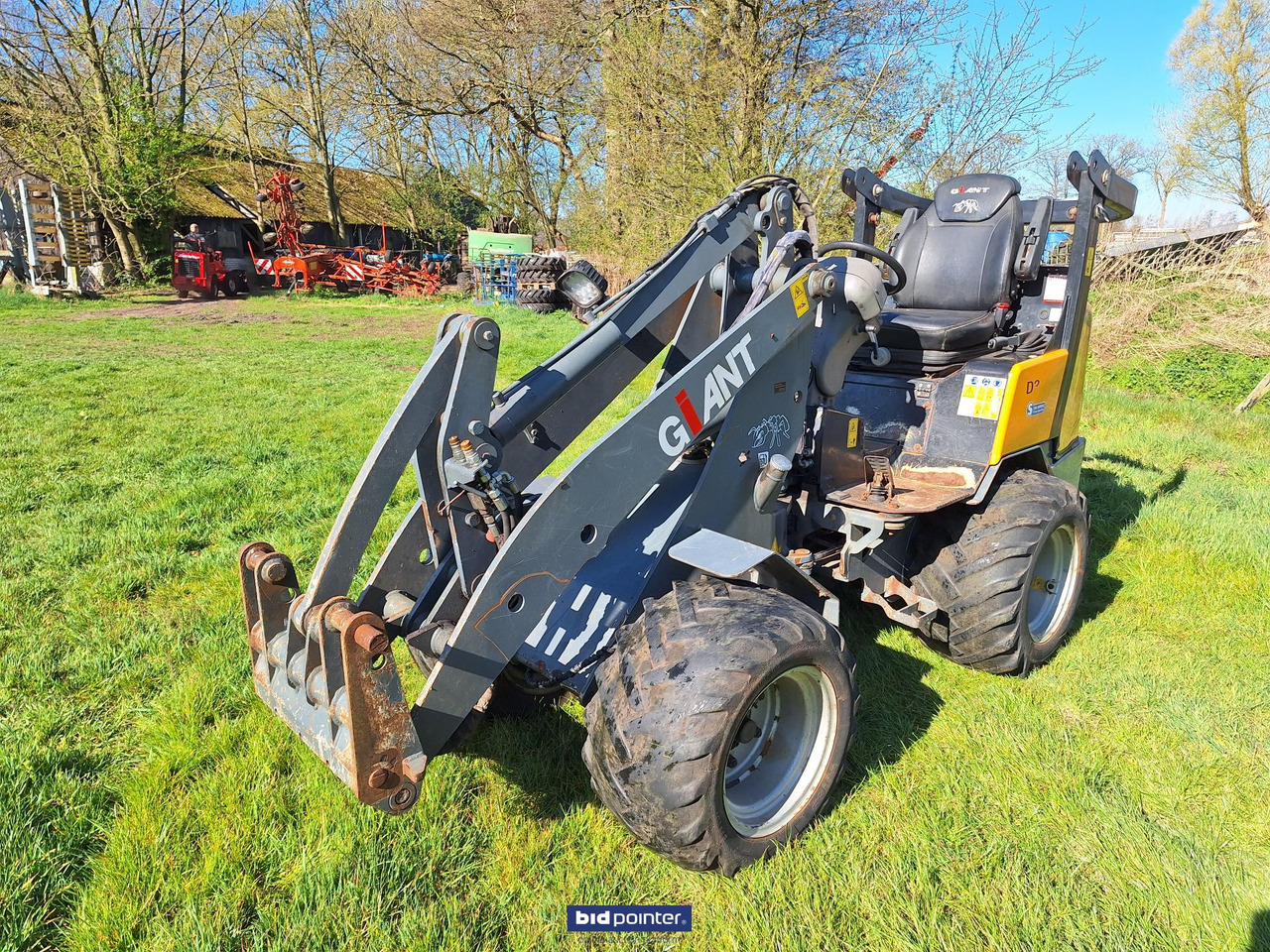 Giant D337T - Cargadora de ruedas: foto 1 Giant D337T - Cargadora de ruedas: foto 1