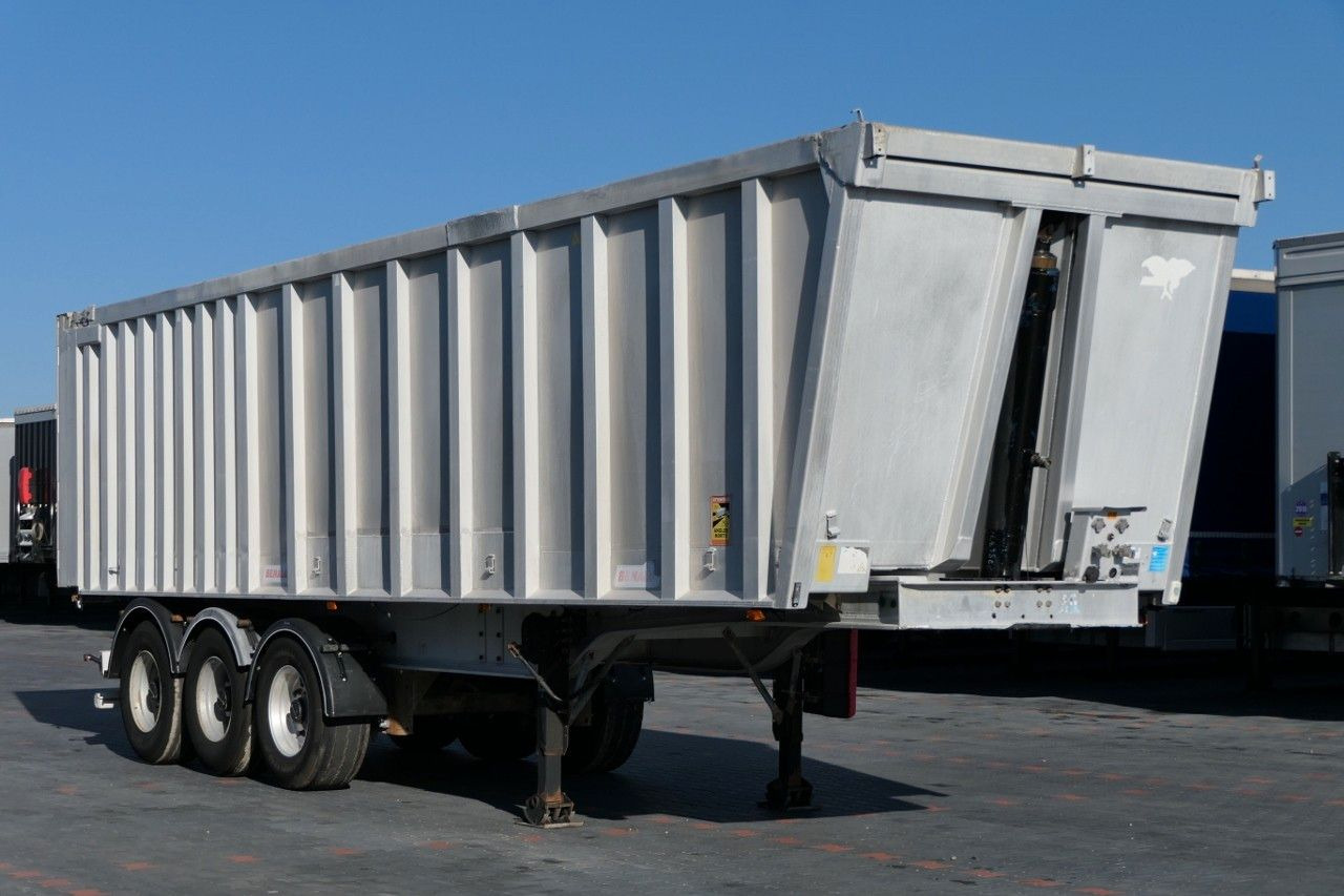 Benalu TIPPER 45 M3/WHOLE ALUMINIUM/5700 KG/FLAP-DOORS - Semirremolque volquete: foto 1 Benalu TIPPER 45 M3/WHOLE ALUMINIUM/5700 KG/FLAP-DOORS - Semirremolque volquete: foto 1