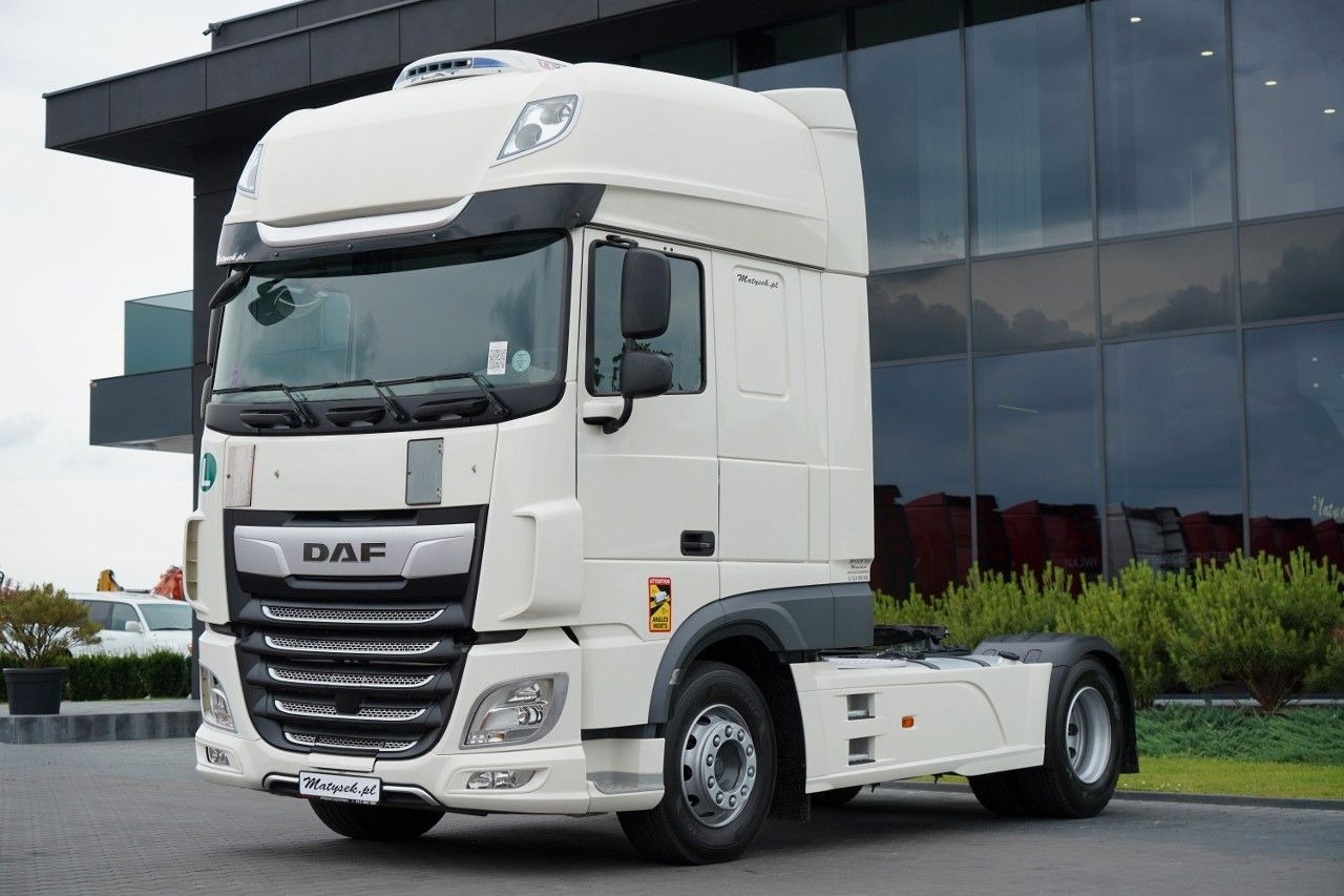 DAF XF 480 / SUPER SPACE CAB / I-PARK COOL / OPONY - Cabeza tractora: foto 2 DAF XF 480 / SUPER SPACE CAB / I-PARK COOL / OPONY - Cabeza tractora: foto 2