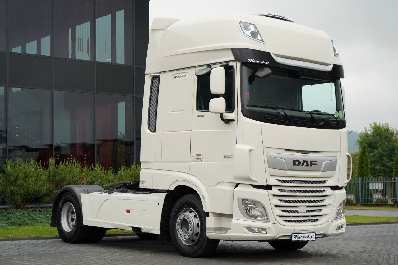 DAF XF 480 / SUPER SPACE CAB / I-PARK COOL / OPONY - Cabeza tractora: foto 2 DAF XF 480 / SUPER SPACE CAB / I-PARK COOL / OPONY - Cabeza tractora: foto 2