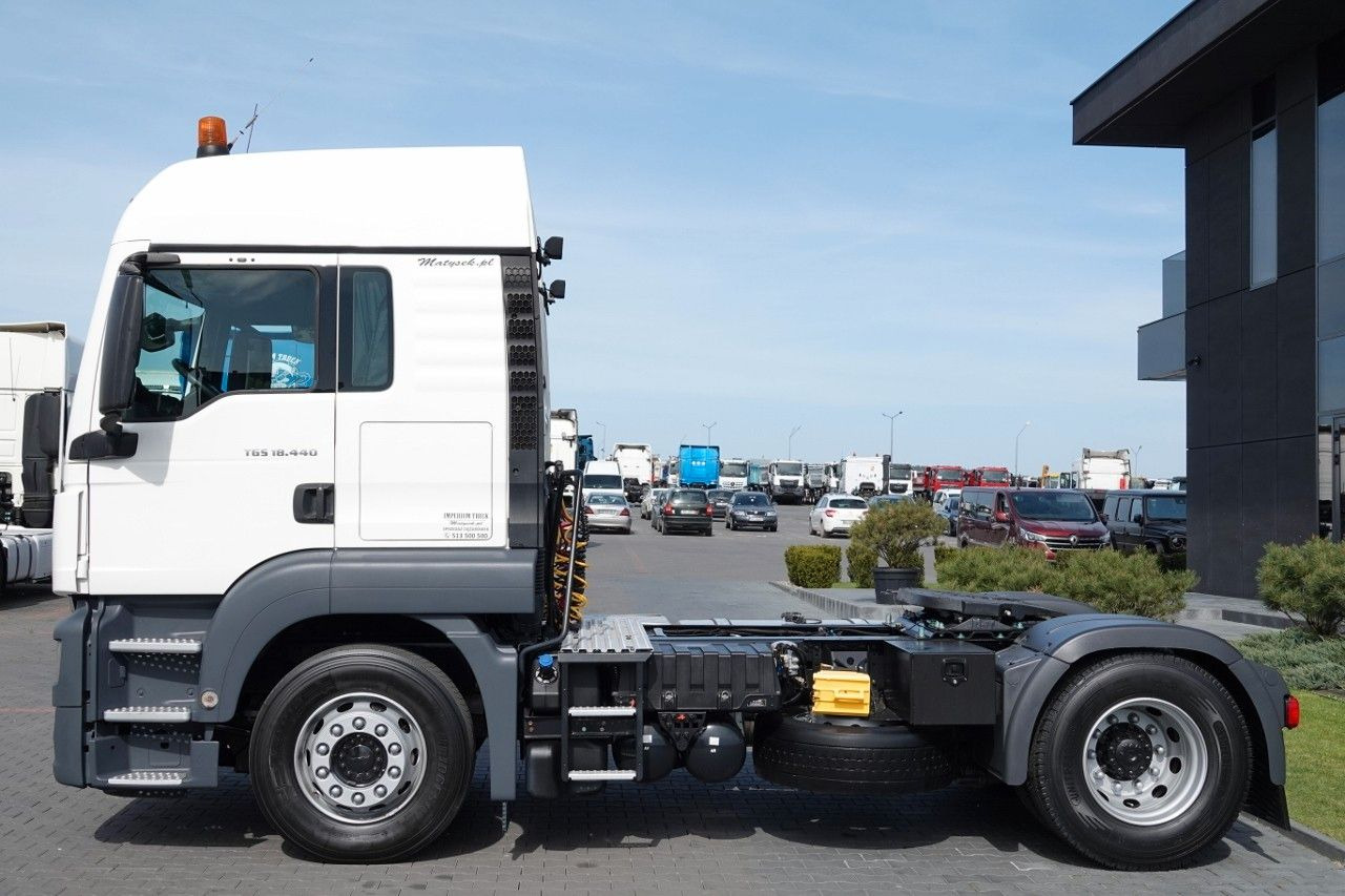 MAN TGX 18.440 / XLX / OPONY 100% / EURO 6 - Cabeza tractora: foto 3 MAN TGX 18.440 / XLX / OPONY 100% / EURO 6 - Cabeza tractora: foto 3