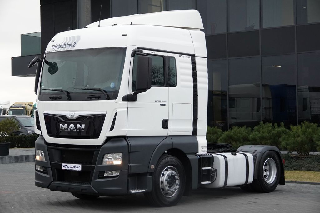 MAN TGX 18. 440 / XLX / STANDARD / 2016 ROK / - Cabeza tractora: foto 2 MAN TGX 18. 440 / XLX / STANDARD / 2016 ROK / - Cabeza tractora: foto 2