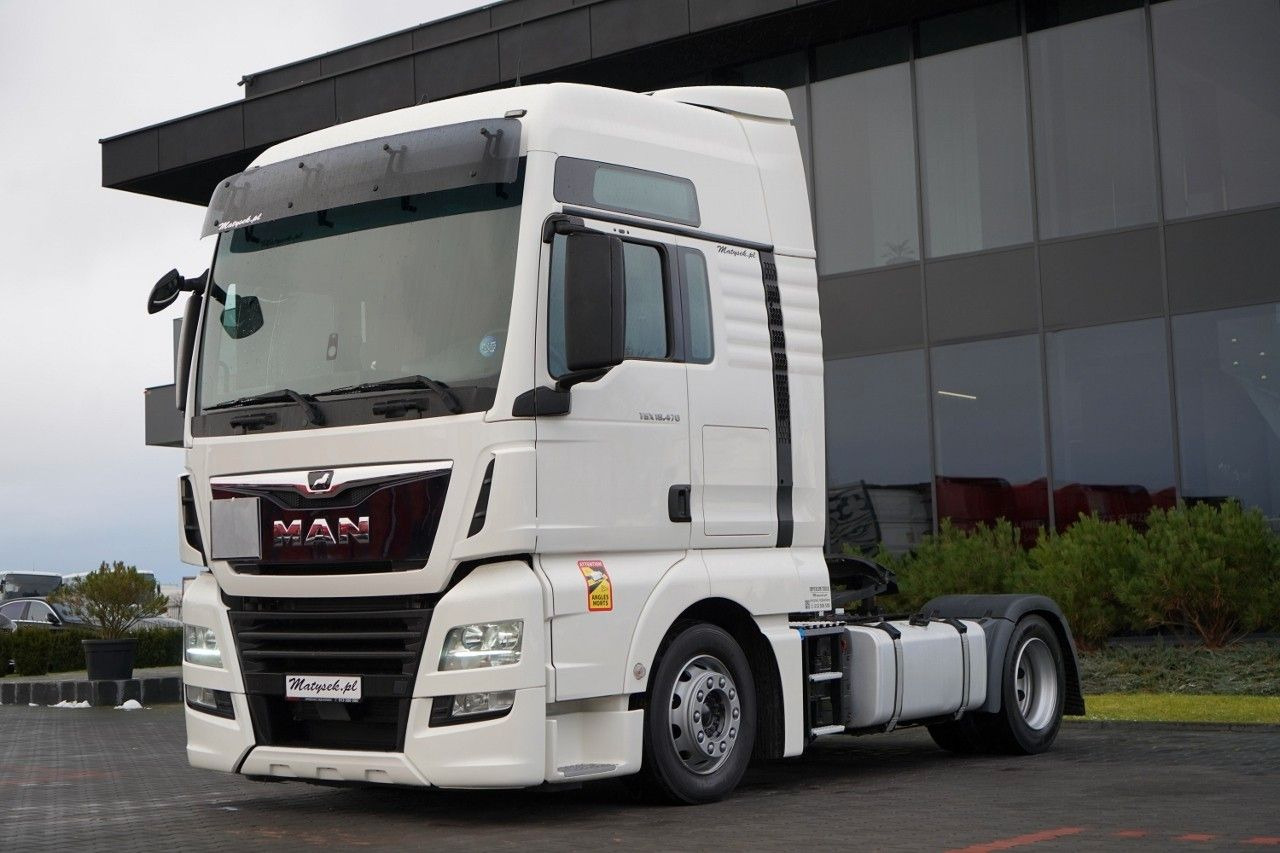 MAN TGX 18.470 / LOW DECK / MEGA / REGULOWANE SIODŁO - Cabeza tractora: foto 5 MAN TGX 18.470 / LOW DECK / MEGA / REGULOWANE SIODŁO - Cabeza tractora: foto 5