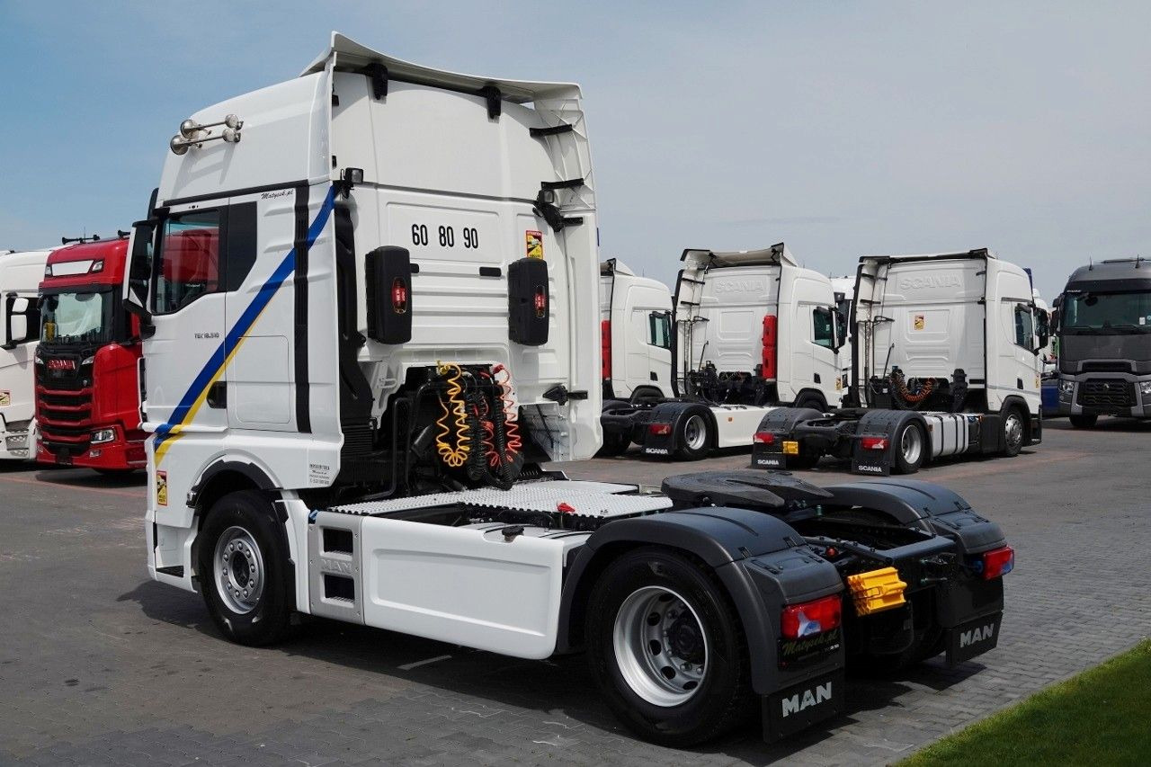 MAN TGX 18.510 / GX / RETARDER / NAVI / PO KONTRAKCI - Cabeza tractora: foto 4 MAN TGX 18.510 / GX / RETARDER / NAVI / PO KONTRAKCI - Cabeza tractora: foto 4