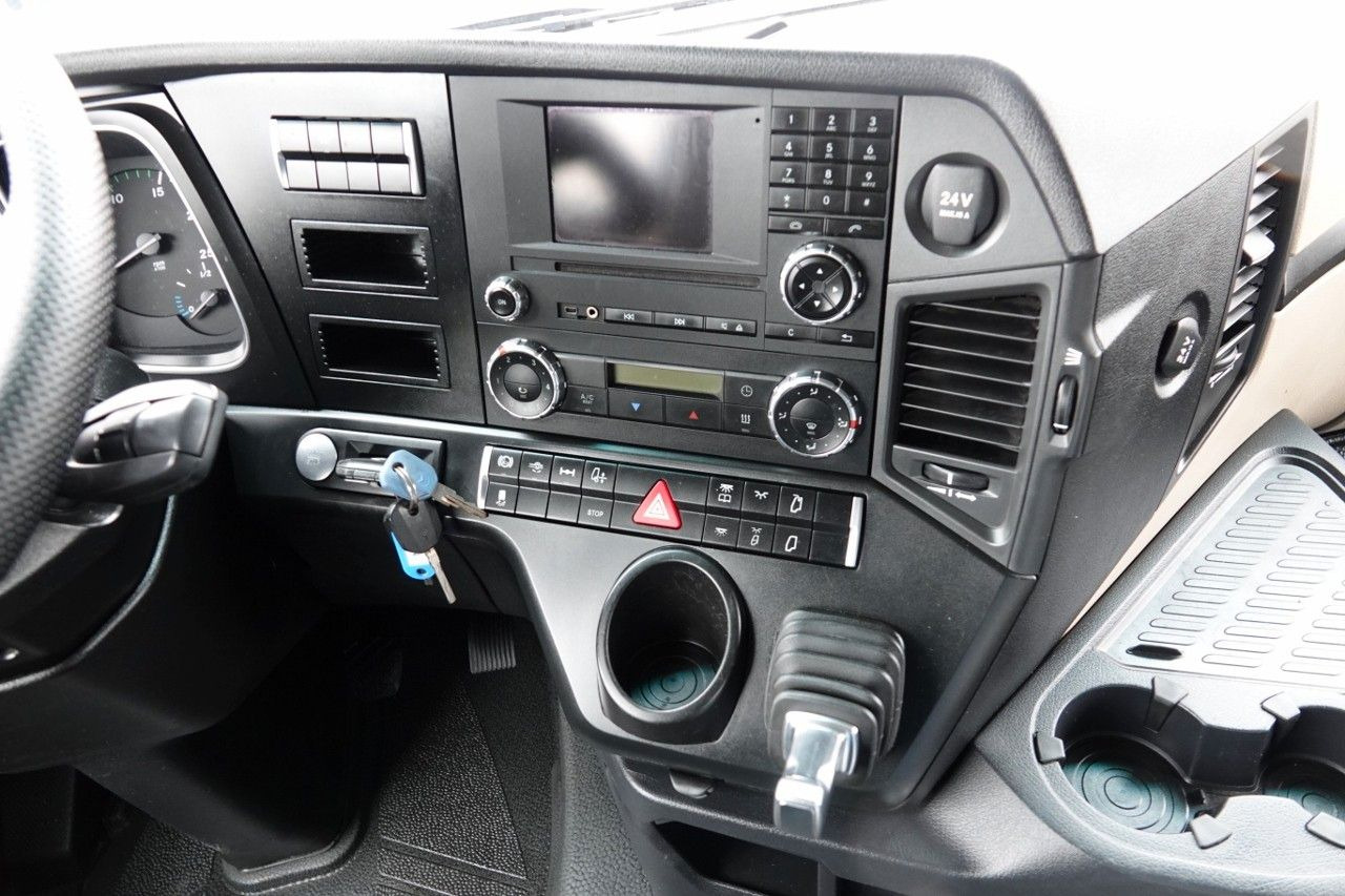 Cabeza tractora Mercedes-Benz ACTROS 1843 / RETARDER / ALUFELGI / EURO 6 / SPR: foto 15 Cabeza tractora Mercedes-Benz ACTROS 1843 / RETARDER / ALUFELGI / EURO 6 / SPR: foto 15