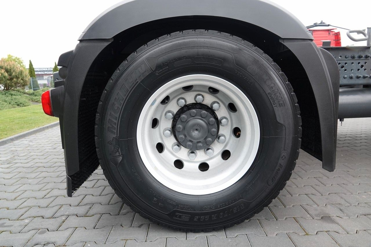 Cabeza tractora Mercedes-Benz ACTROS 1843 / RETARDER / ALUFELGI / EURO 6 / SPR: foto 12 Cabeza tractora Mercedes-Benz ACTROS 1843 / RETARDER / ALUFELGI / EURO 6 / SPR: foto 12