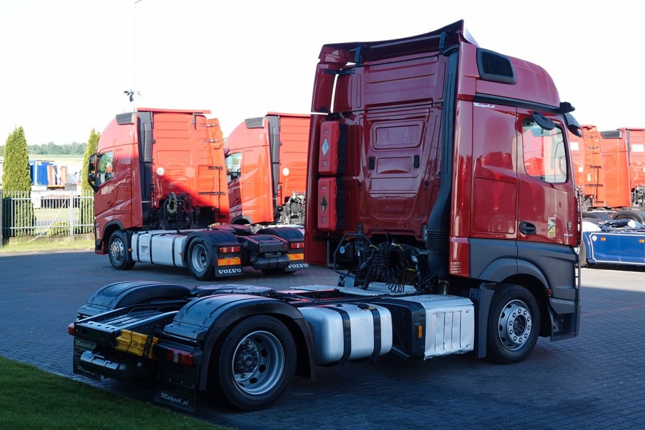 Mercedes-Benz ACTROS 1845 / LOW DECK / MEGA / BIG SPACE / PO K - Cabeza tractora: foto 5 Mercedes-Benz ACTROS 1845 / LOW DECK / MEGA / BIG SPACE / PO K - Cabeza tractora: foto 5