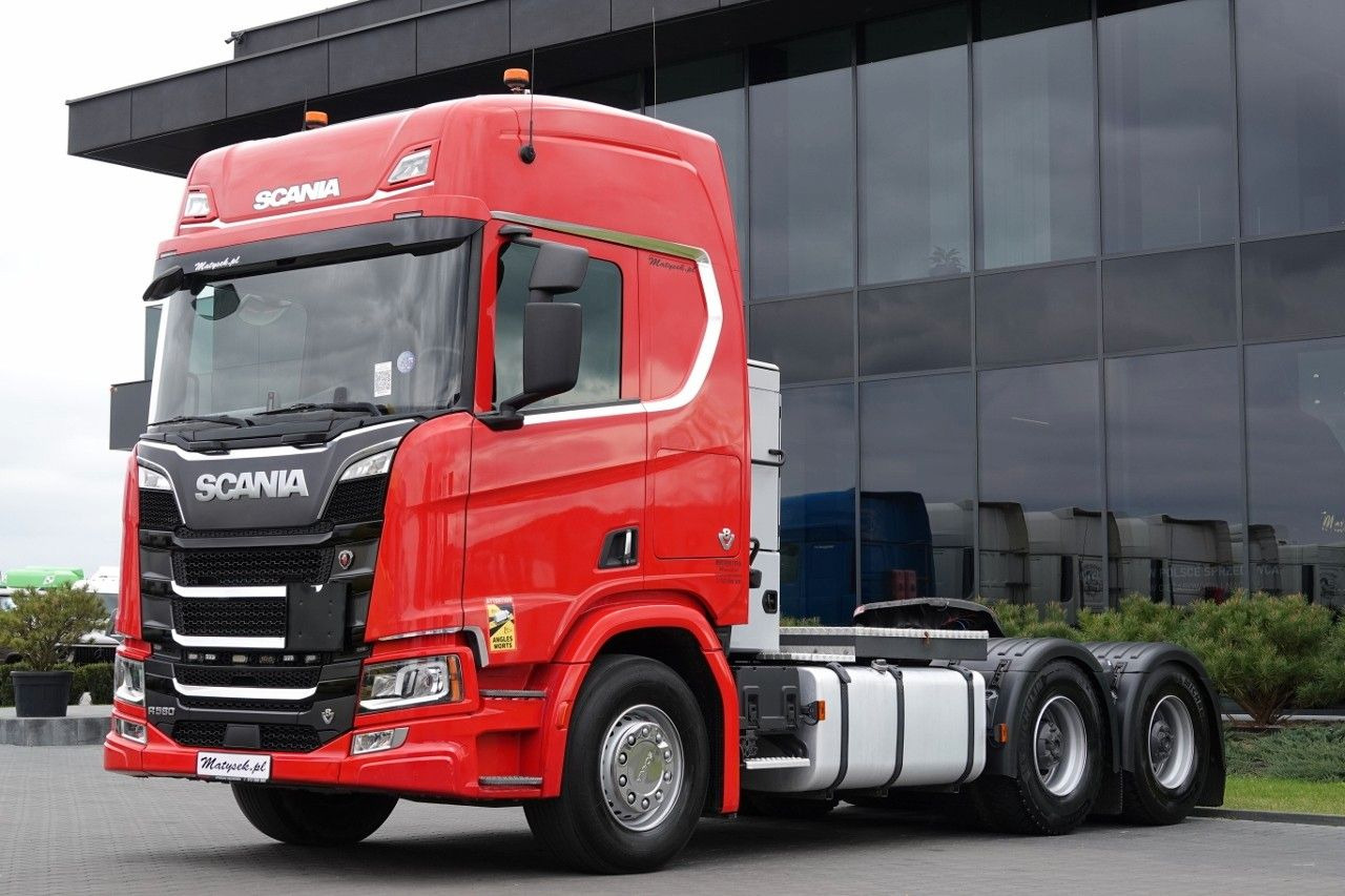 Scania R 580 / V8 / 6x4 / DMC: 150.000 KG / I-PARK COO Scania R 580 / V8 / 6x4 / DMC: 150.000 KG / I-PARK COO - Cabeza tractora: foto 4 Scania R 580 / V8 / 6x4 / DMC: 150.000 KG / I-PARK COO Scania R 580 / V8 / 6x4 / DMC: 150.000 KG / I-PARK COO - Cabeza tractora: foto 4