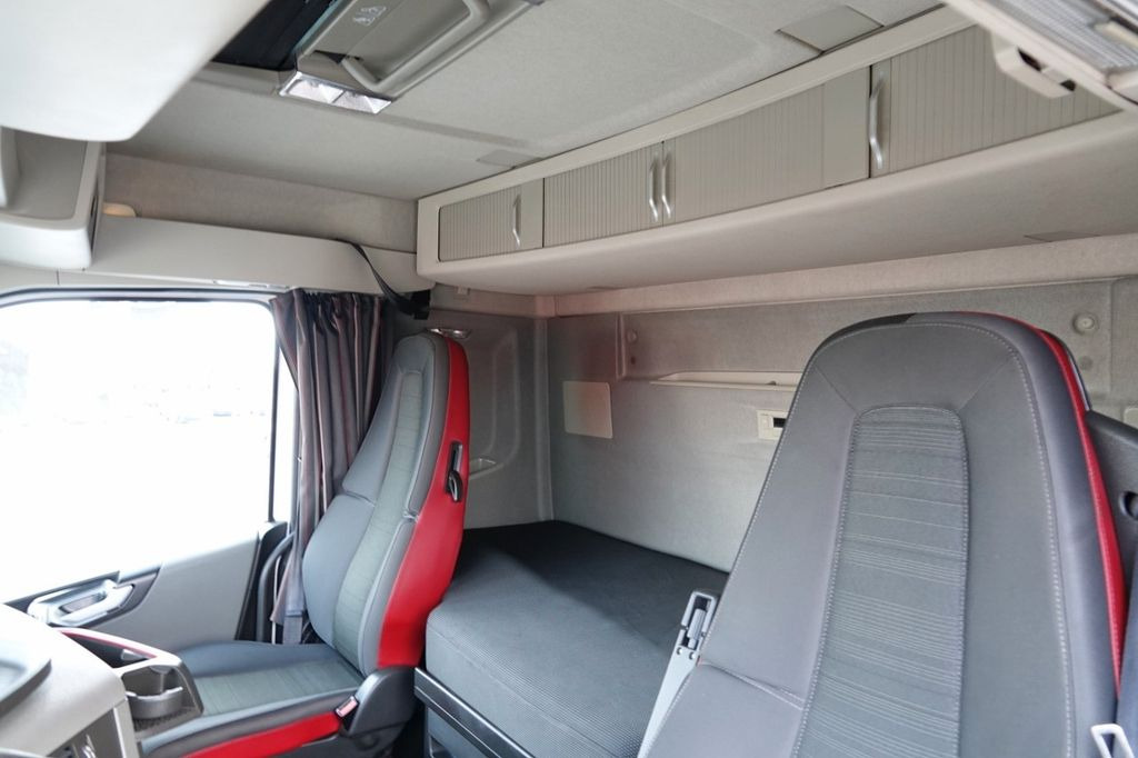 Cabeza tractora Volvo FH 460 / NISKA KABINA / 2018 YEAR / SPROWADZONY: foto 12