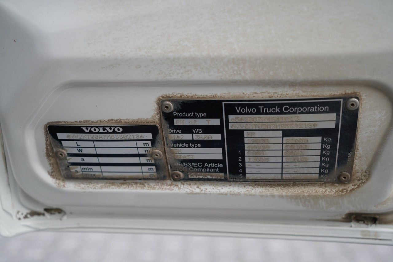Cabeza tractora Volvo FMX 420 /  RETARDER / 13 LITROWY / NISKA KABINA: foto 36 Cabeza tractora Volvo FMX 420 /  RETARDER / 13 LITROWY / NISKA KABINA: foto 36